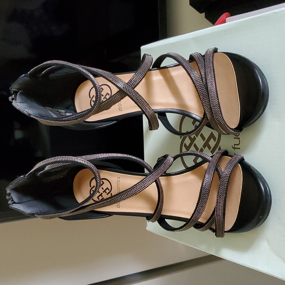 Daisy Fuentes Halo Strappy Heels
